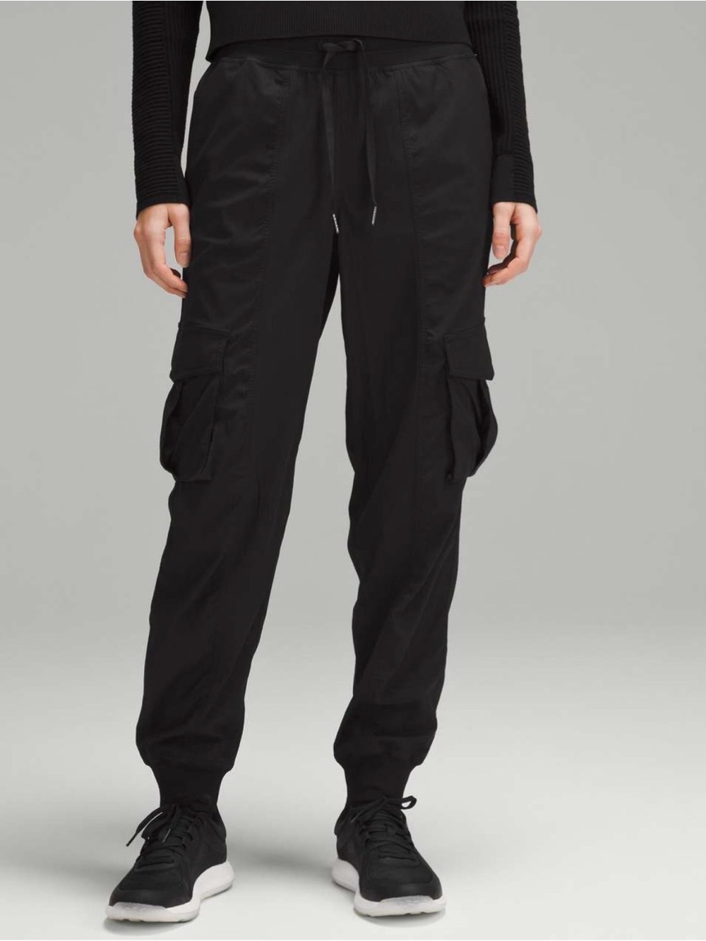 lululemon Dance Studio Cargo Jogger Women’s Small Black Relaxed Fit